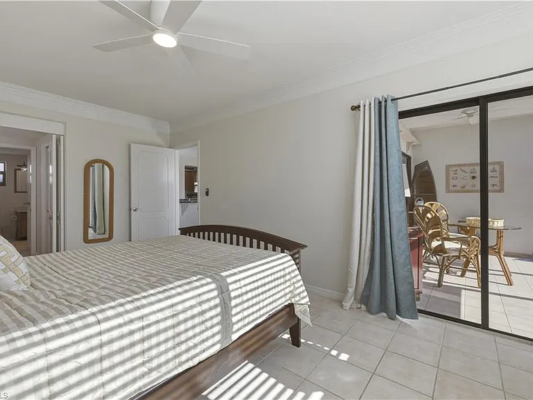 801 River Point Dr #303A — Photo 18