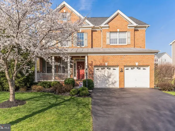 5793 Waterloo Bridge Cir, Haymarket, VA 20169