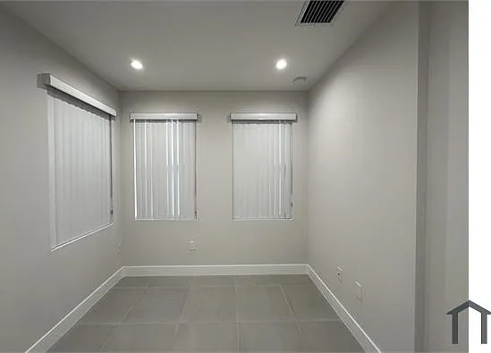 10570 SW 177th St — Photo 30