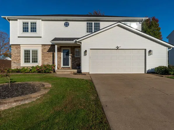 2615 Crystal Creek Dr, Davenport, IA 52804