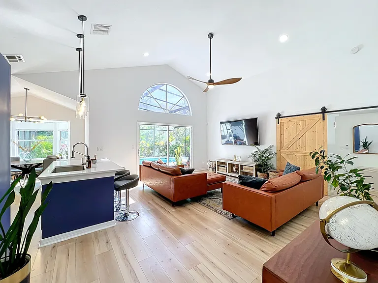 489 Harvest Oak Ct — Photo 17