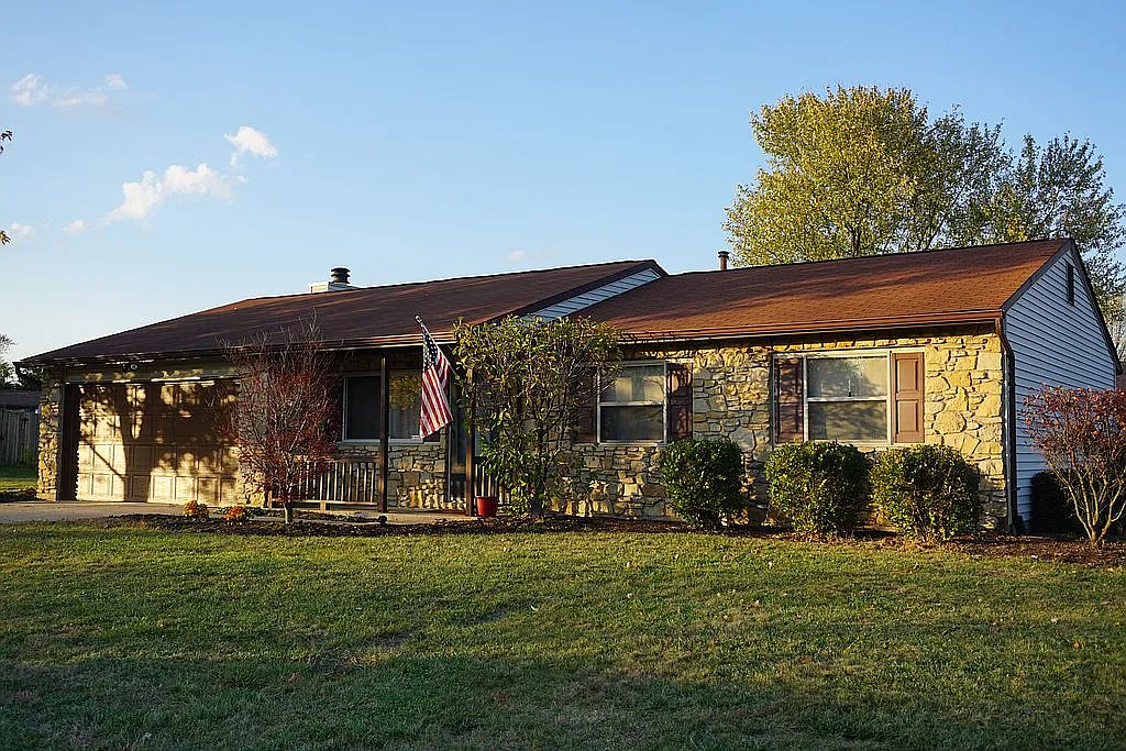 8247 Autumn Mill Ln photo 1