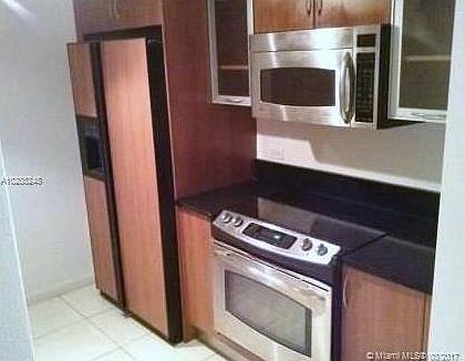 3rd image of 18800 NE 29th Ave APT 927