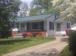 158 Blakemore Cir, Johnson City, TN 37604