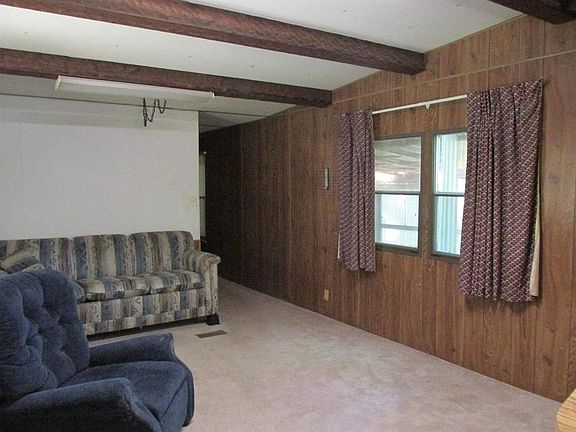 5th image of 4674 Bradley Dr