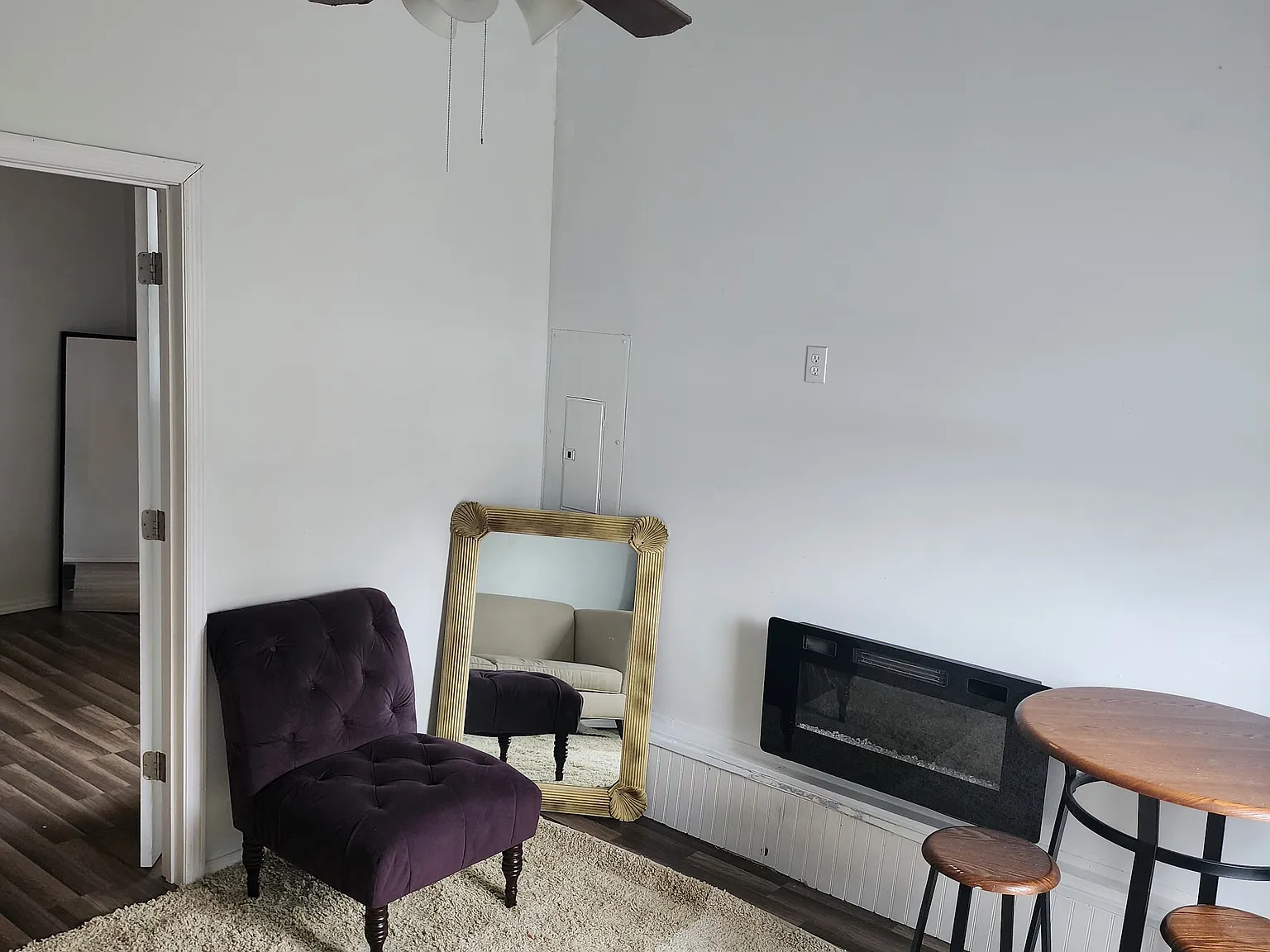 Studio, 400 sqft, $750 — Photo 1