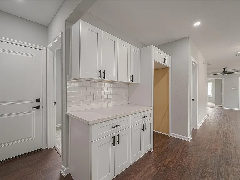 3413 Simmons St — Photo 8