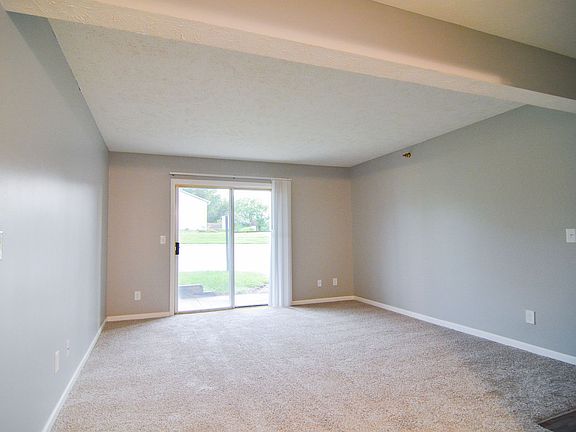 2nd image of 1106 Grenoble Dr #2002