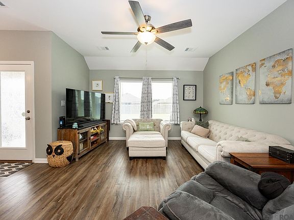 4th image of 10580 Sagebrush Dr