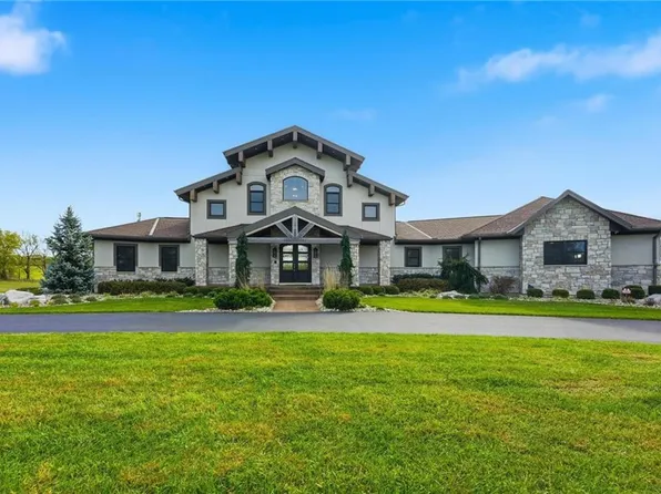 10807 NW Tiffany Springs Rd, Kansas City, MO 64153