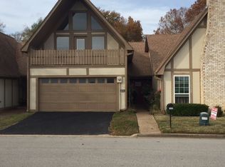 1003 Towne Lake Dr, Longview, TX 75601