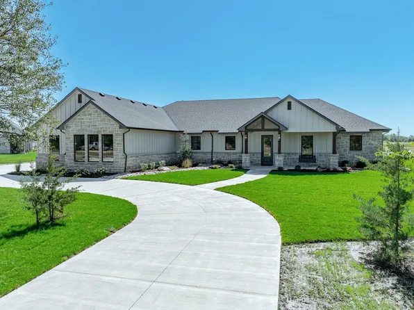 16681 W Hickory St, Wichita, KS 67212