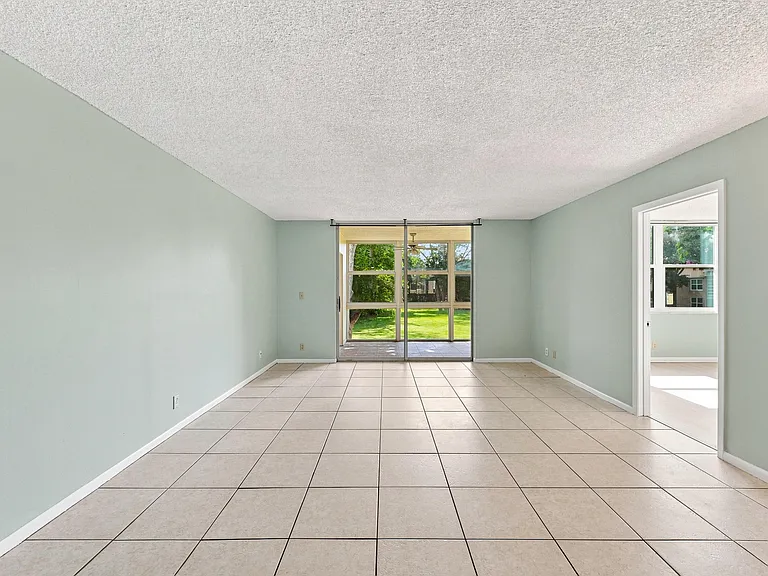 950 NW 80th Ave #204 — Photo 5