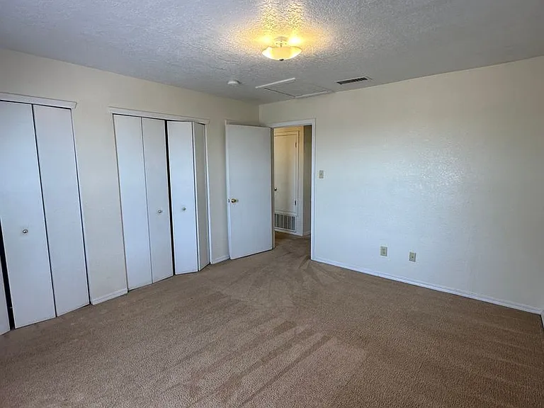 Echols 1500 - Sedona Apartments — Photo 14