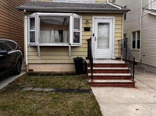 15107 21st Ave, Whitestone, NY 11357