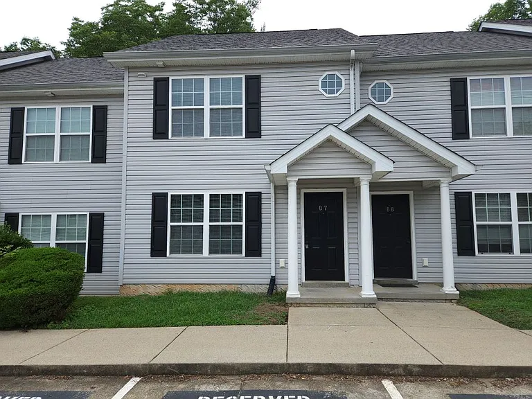 705 Crestland Ave #B7 — Photo 3