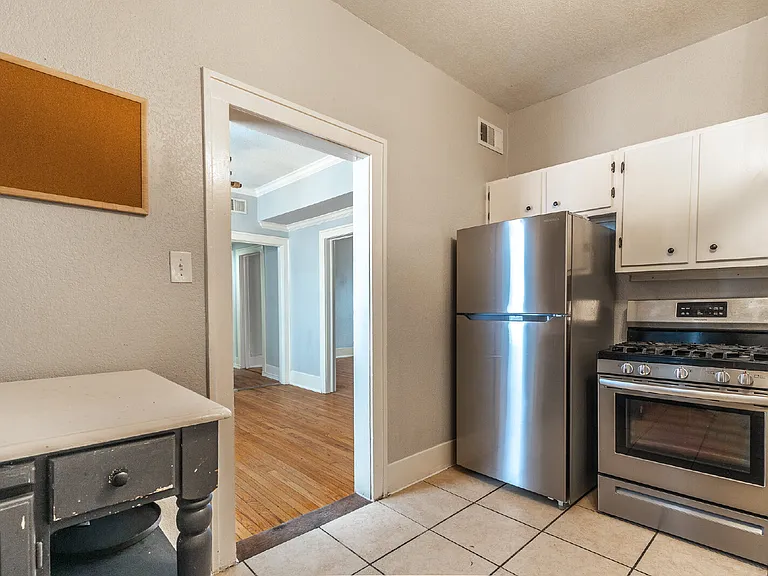 723 E Euclid Ave — Photo 28