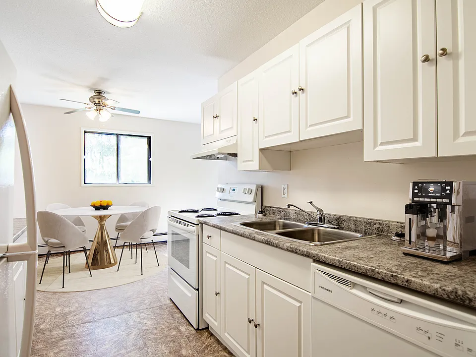 104 Boyce St