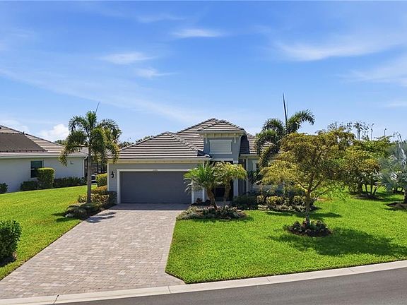 3rd image of 15194 Blue Bay CIR