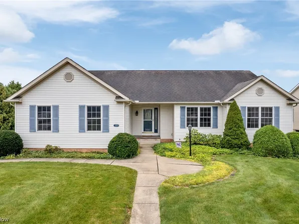 2928 Brookfield Dr, Barberton, OH 44203