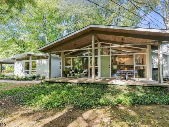 24 Erskine Dr, Morristown Town, NJ 07960