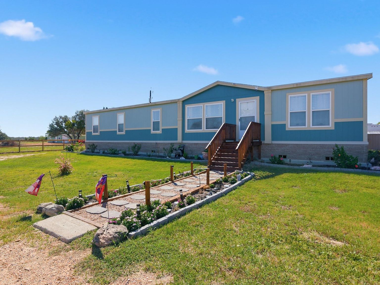 12128 County Road 1, Hallettsville, TX 77964 | MLS #73428470 | Zillow