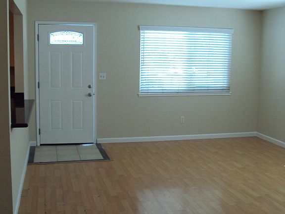 2nd image of 5563 Lean Ave