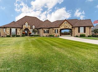 212 Clements Cir, Tatum, TX 75691