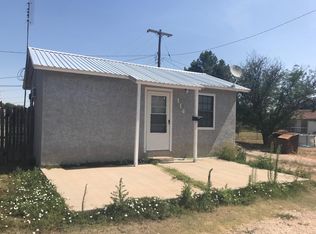 114 E 18th St, Portales, NM 88130