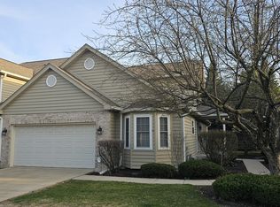 29W471 Big Woods Dr, Warrenville, IL 60555