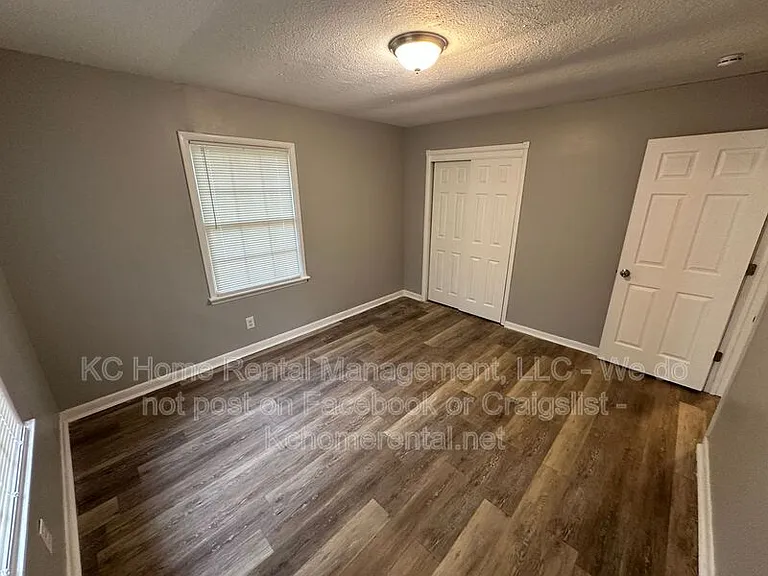 7707 E 108th Ter — Photo 23