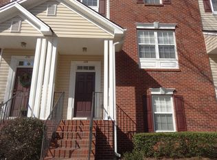 228 Village Square Dr, Woodstock, GA 30188