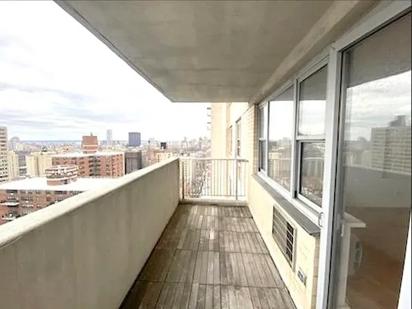 100 West 93rd Street 24G image 2 of 25