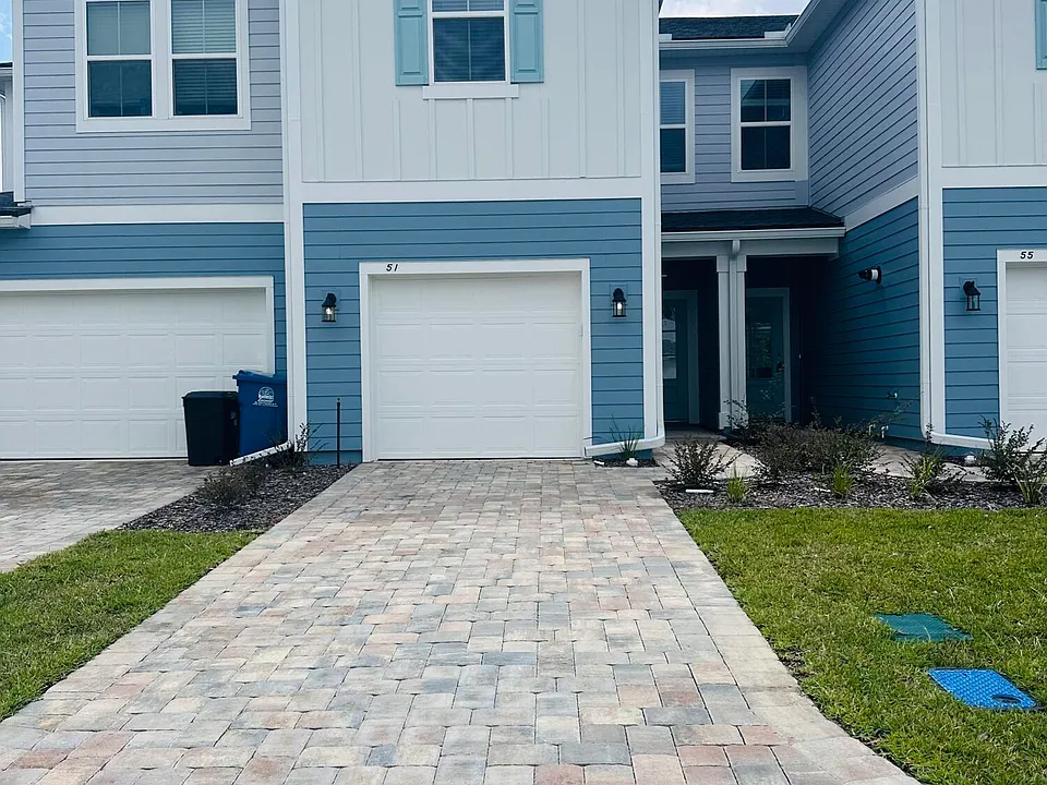 51 Fieldfare Ln