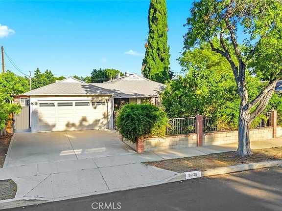 2nd image of 8225 Encino Ave
