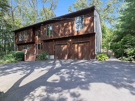 2nd image of 670 Park Ave