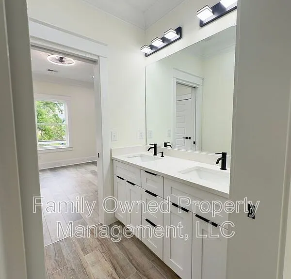 2245 Fillmore St — Photo 20