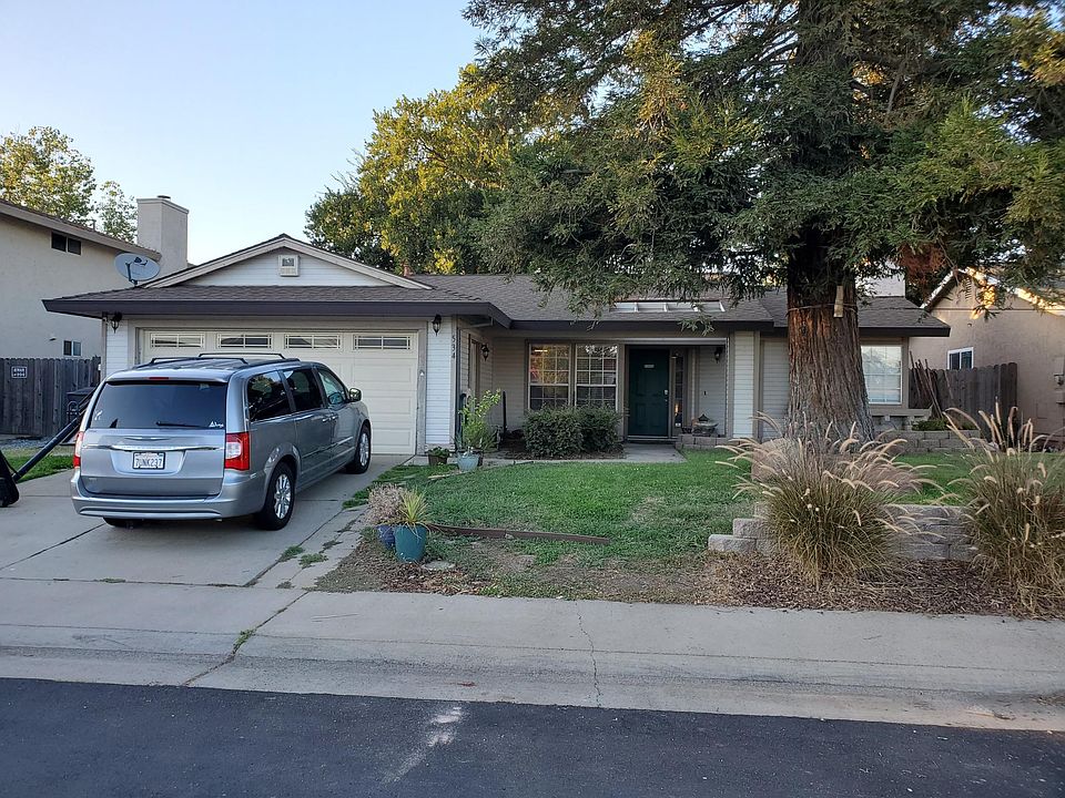 1st image of 534 Oakborough Ave