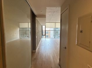 25 Oxley St #803, Toronto, ON M5V 2J5