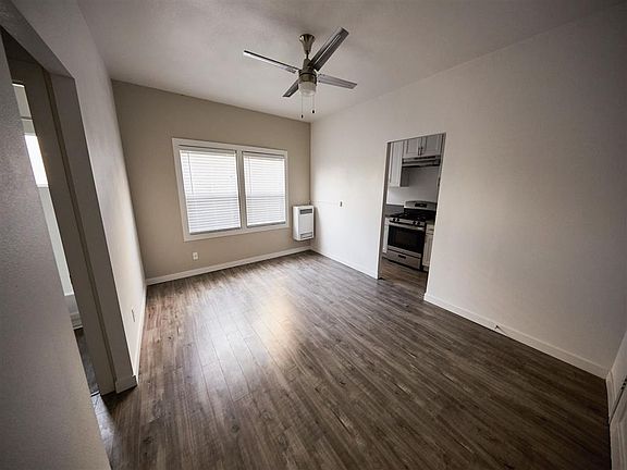 5th image of 719 N Heliotrope Dr APT 202