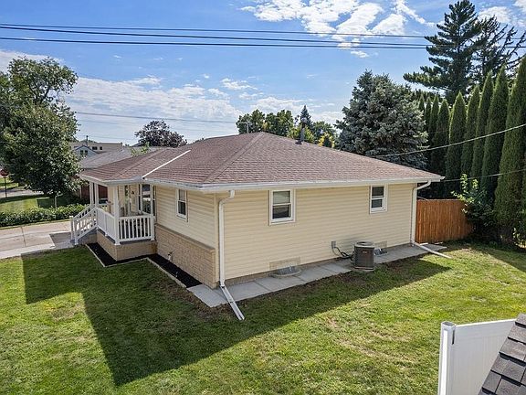 2nd image of 1754 18th Ave