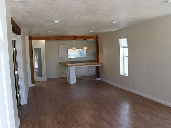 5th image of 714 W Williams Ave