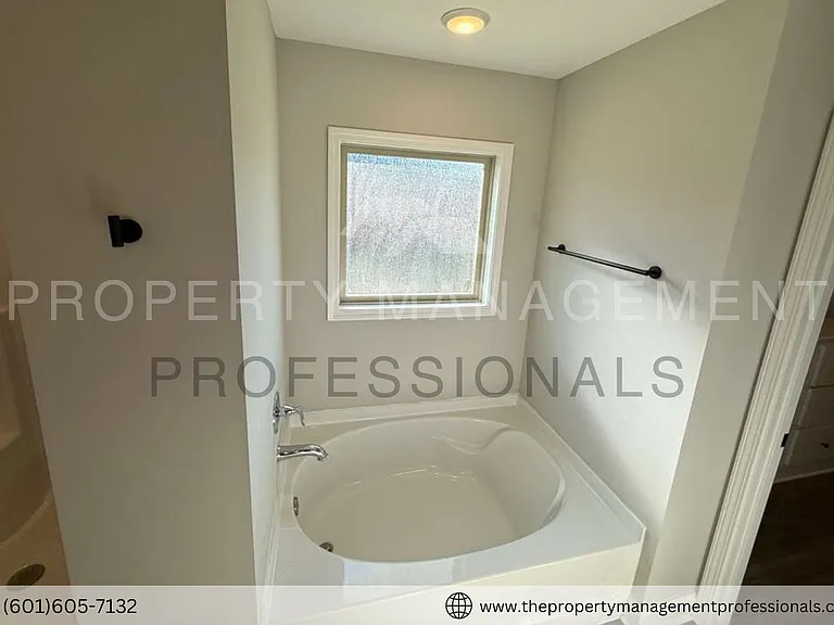 563 Patrick Farms Dr — Photo 41