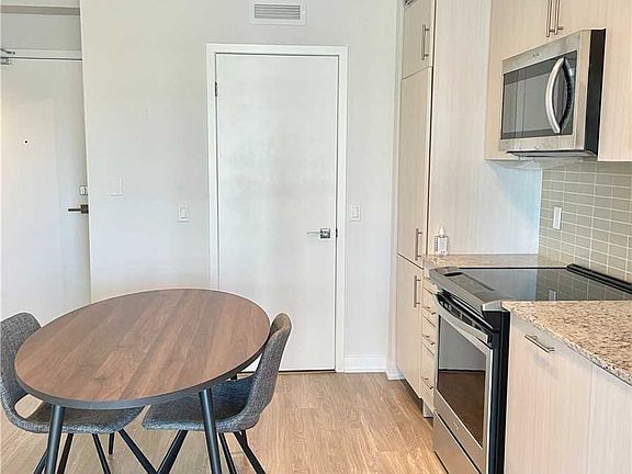 4th image of 4055 Parkside Village Dr #1014