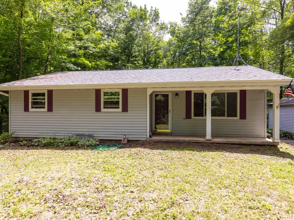 E9003 Worm Rd, New London, WI 54961