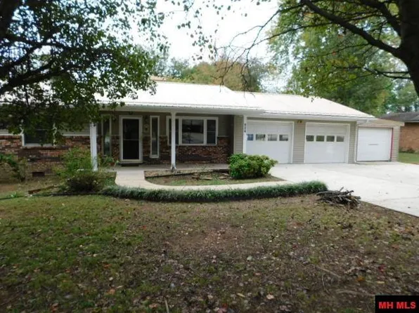 924 E 1st St, Mountain Home, AR 72653