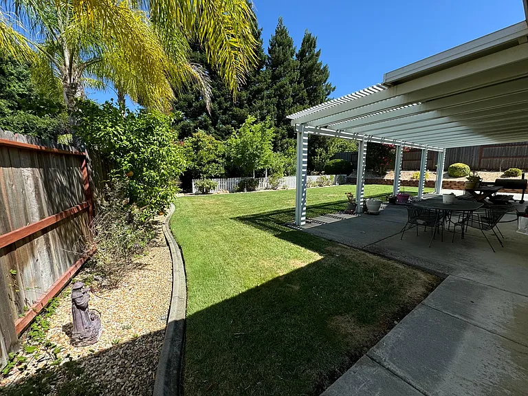 Cliffwood Dr — Photo 12