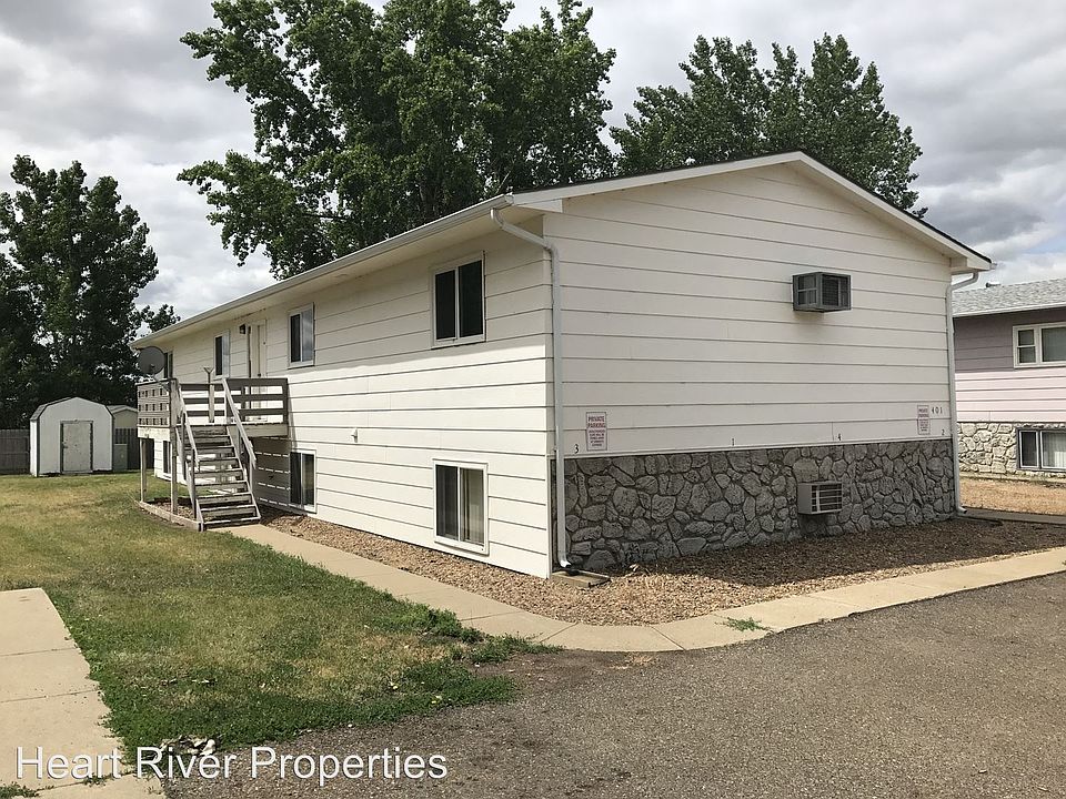 2nd image of 401 7th St SW APT 2