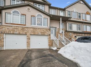 54 Madeleine St, Kitchener, ON N2R 1V4