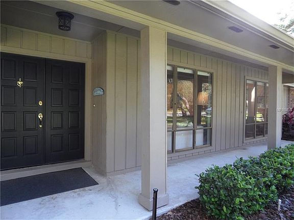 3rd image of 238 E Hornbeam Dr